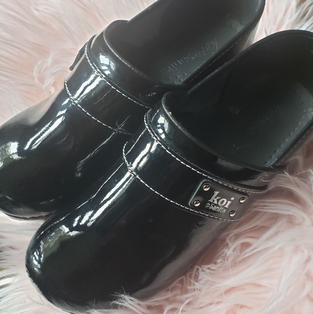 Koi sanita professional clog excellent condition